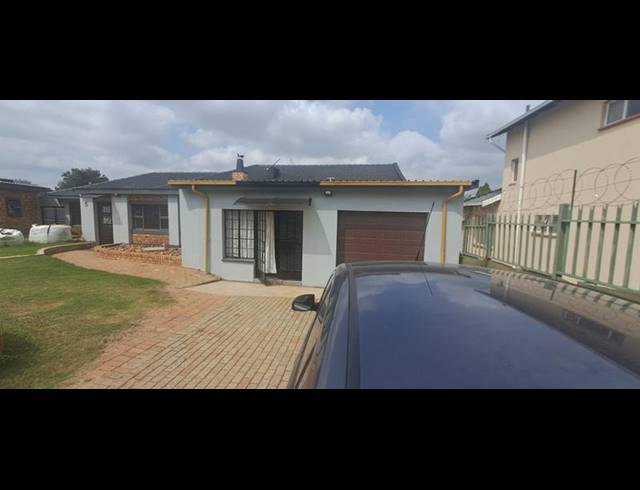 3 BEDROOM PROPERTY TO RENT IN ELSPARK